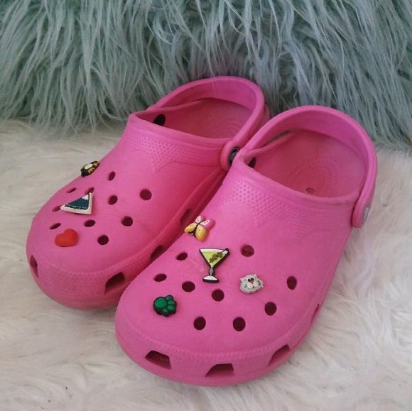 crocs with charms on them